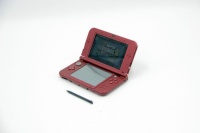 Игровая приставка New Nintendo 3DS LL 32 Gb (TN/IPS) Metallic Red